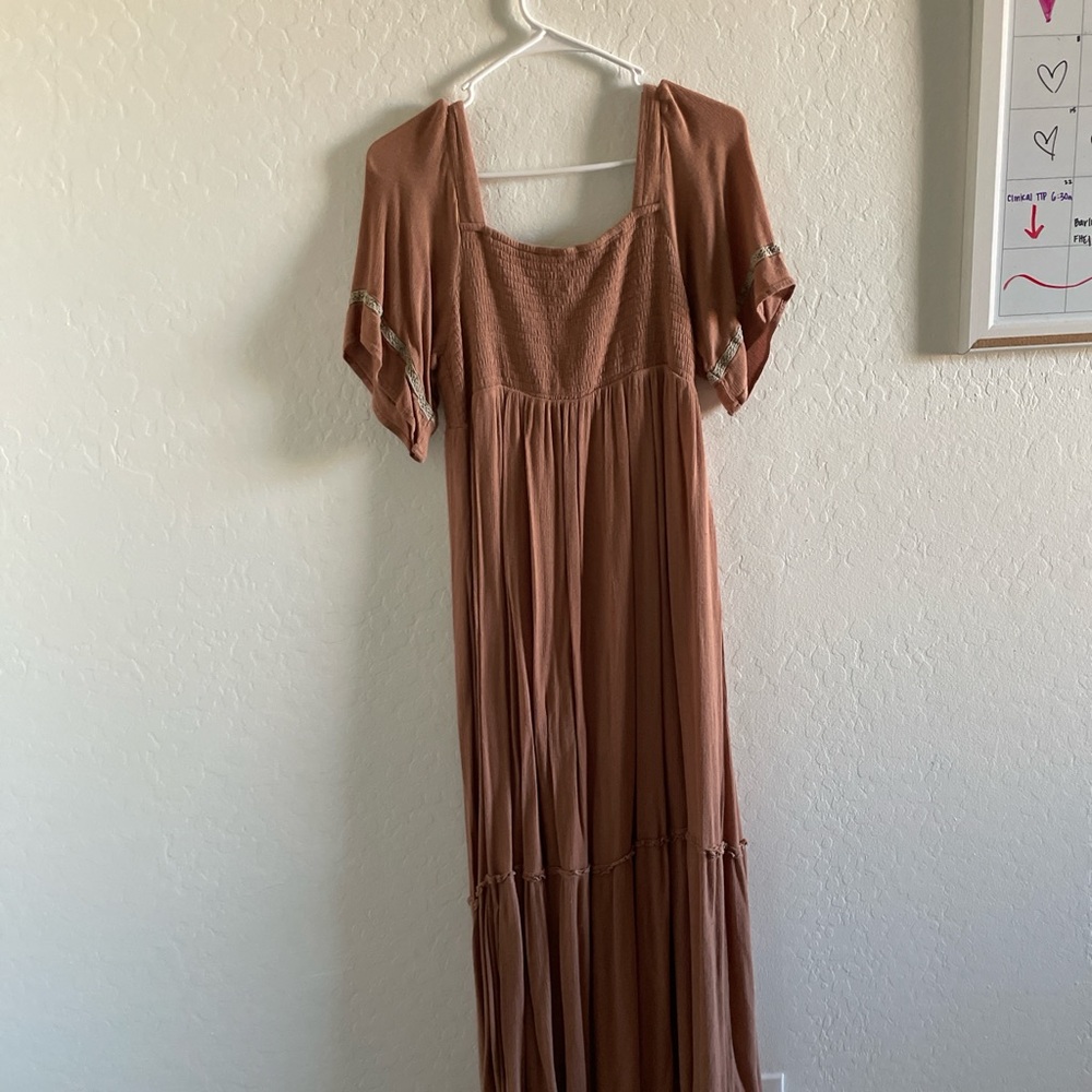 Listicle Tan Maxi Dress with Short Sleeves